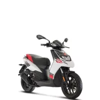 Aprilia SR MOTARD